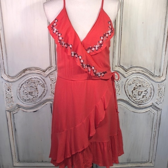 Miami for Francesca’s Spaghetti Strap Faux Wrap Ruffle Waisted Summer Dress S/L - Picture 1 of 16